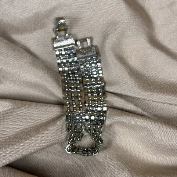 Vintage ART Signed Silver Tone Mesh Bangle Bracelet Fold-Over Clasp A17 - Picture 9 of 9